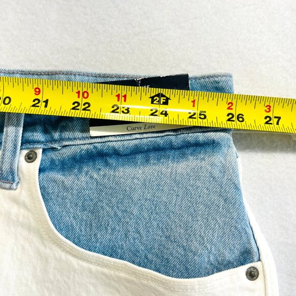 Abercrombie & Fitch Women White Blue The Dad Denim Short High Rise Plus Size 24 - Picture 6 of 9